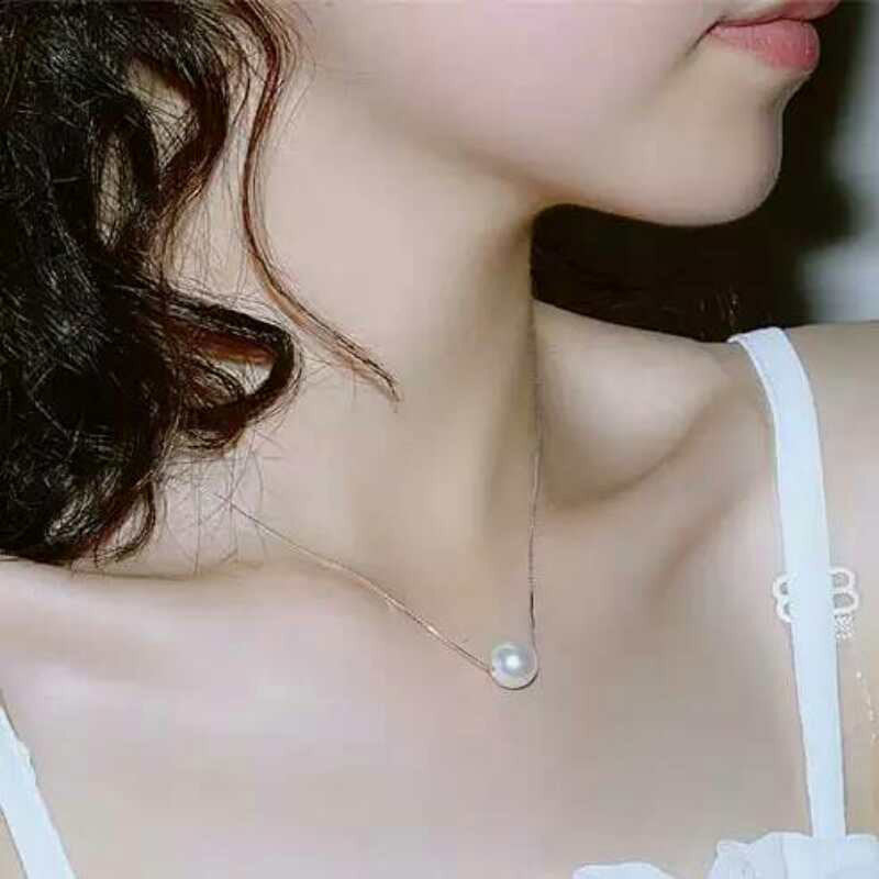 HangingPearl Necklace