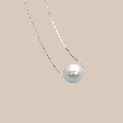 HangingPearl Necklace