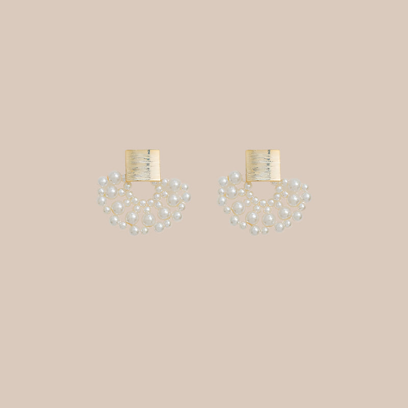 Handmade Pearl Woven Scalloped Pearl Stud Earrings