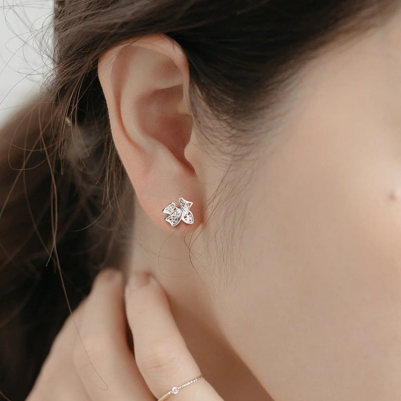 Sweet Hollow Filament Bow Stud Earrings